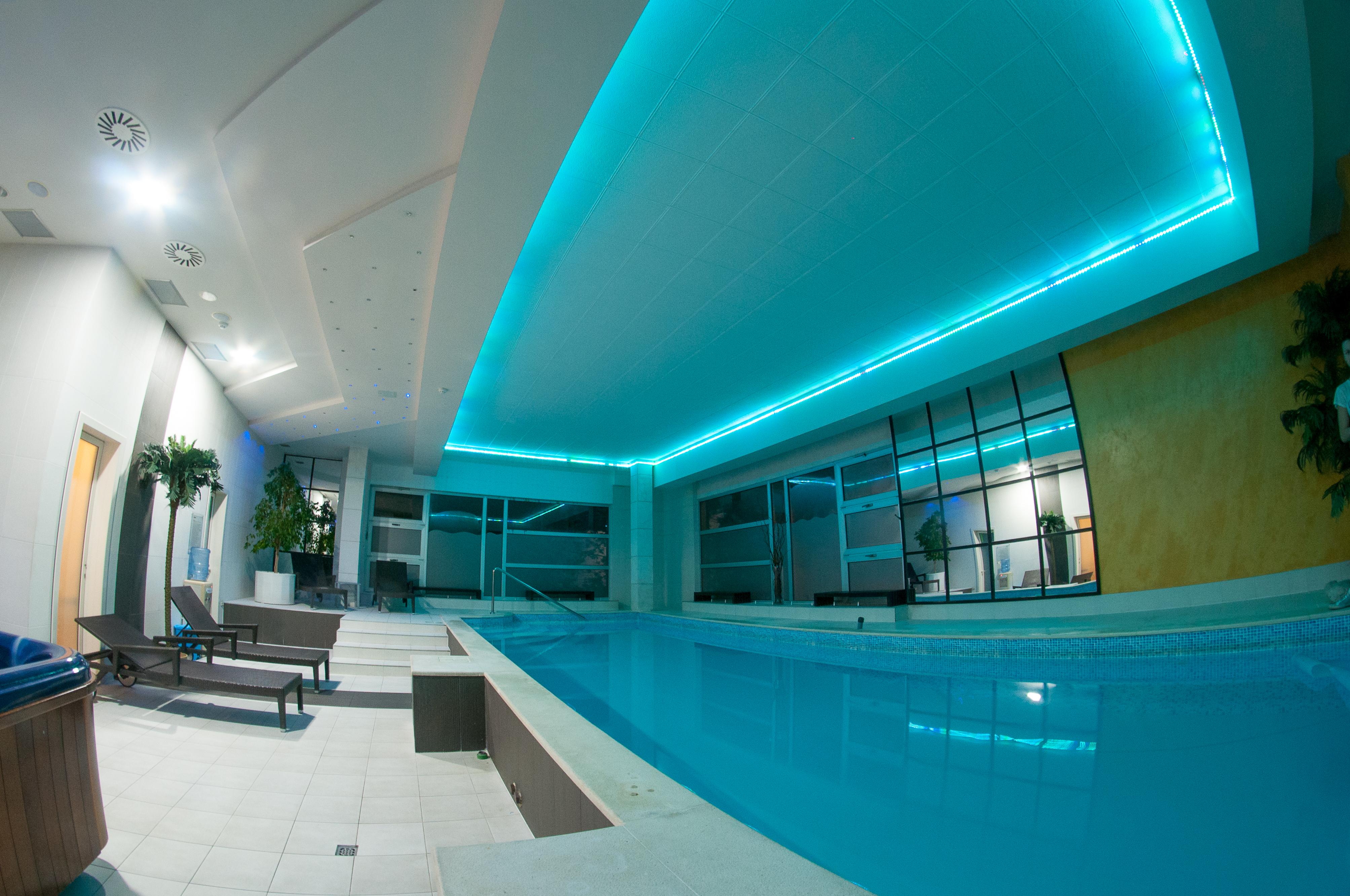โรงแรมบรอตเนียว Citluk ภายนอก รูปภาพ