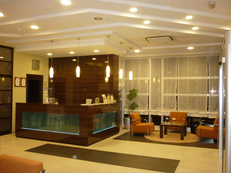 โรงแรมบรอตเนียว Citluk ภายนอก รูปภาพ