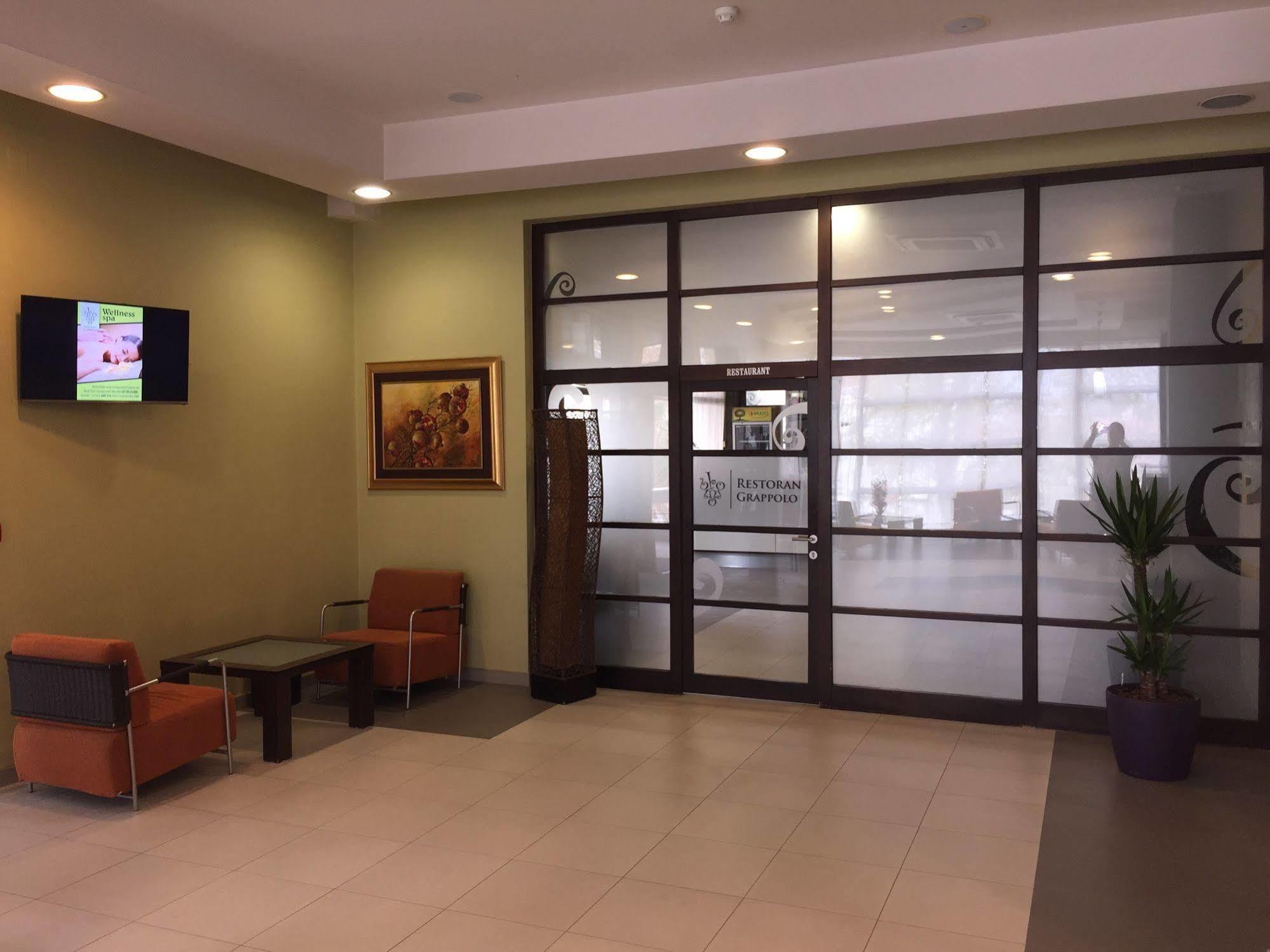 โรงแรมบรอตเนียว Citluk ภายนอก รูปภาพ